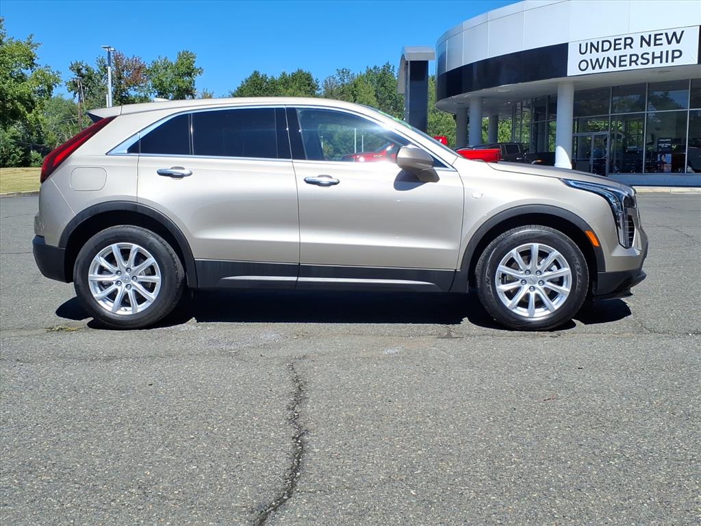 2023 Cadillac XT4 Luxury