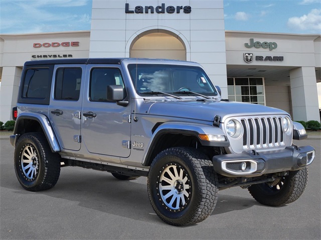 2020 Jeep Wrangler Unlimited Sahara photo 3