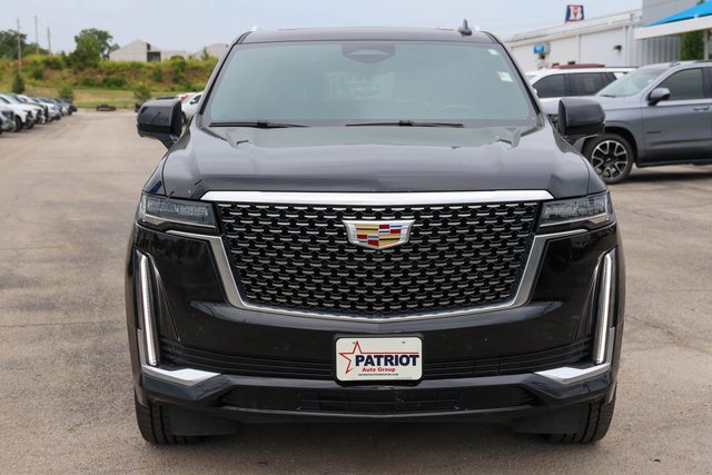 2022 Cadillac Escalade Premium Luxury photo 2