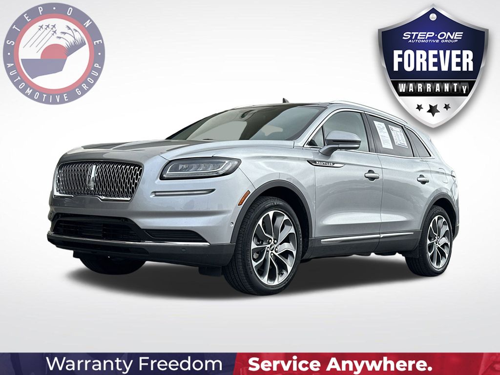 2022 Lincoln Nautilus Reserve's photo