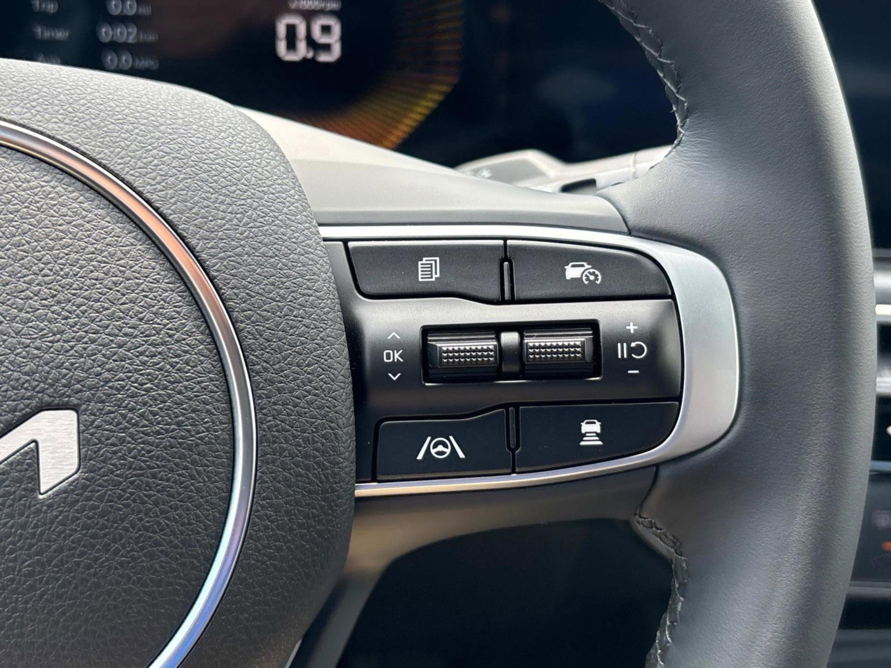 2025 Kia K5 GT-Line photo 24