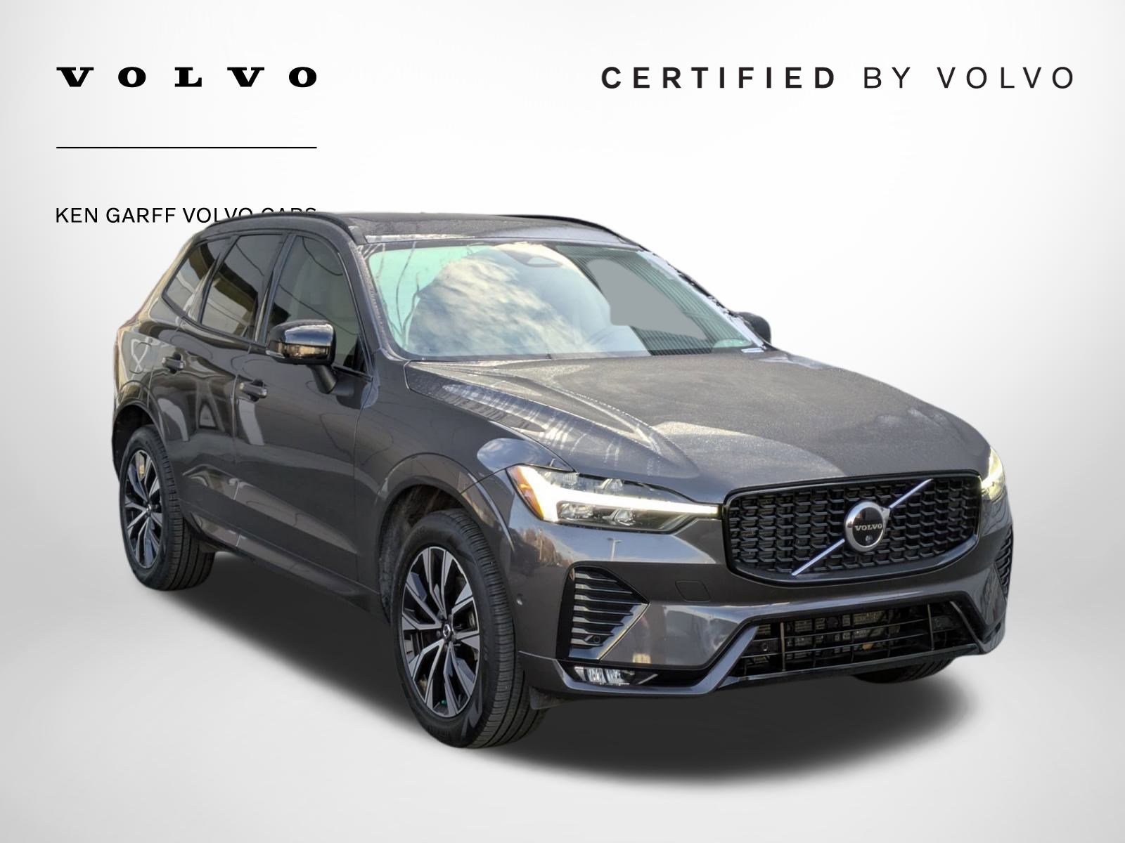 2023 Volvo XC60 Plus's photo