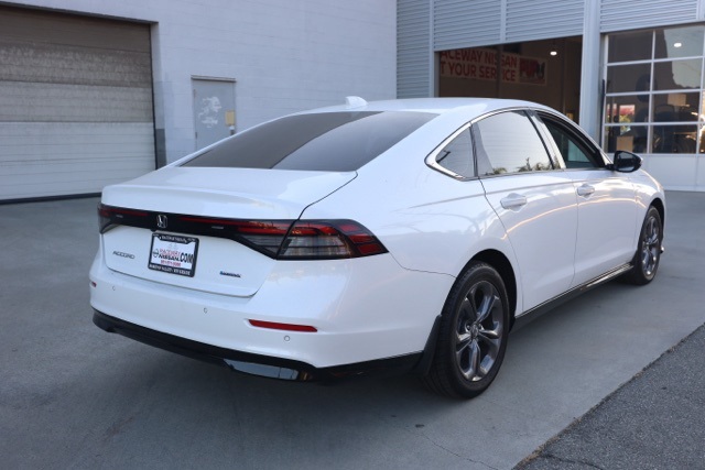 2023 Honda Accord Hybrid EX-L photo 4