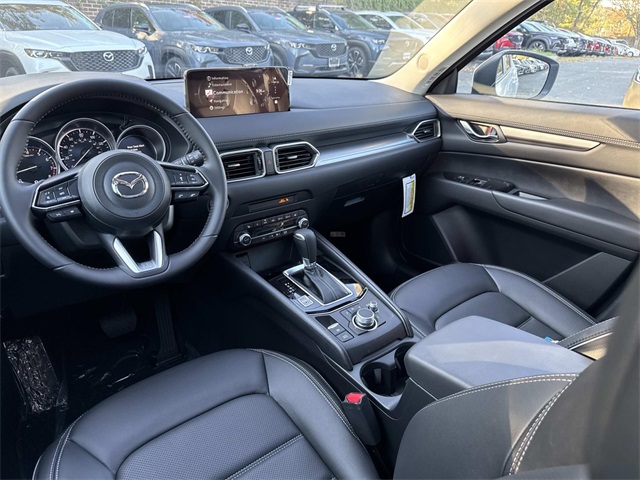 2025 Mazda CX-5 2.5 S Preferred photo 2