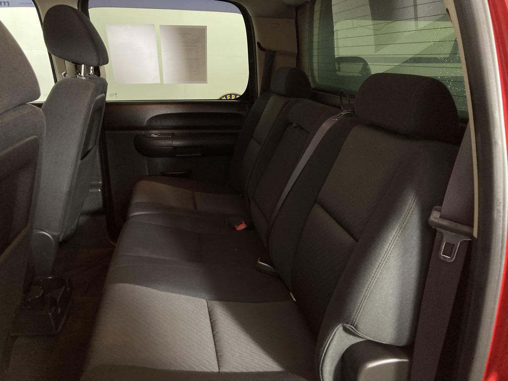 2013 Chevrolet Silverado 1500 LT photo 3