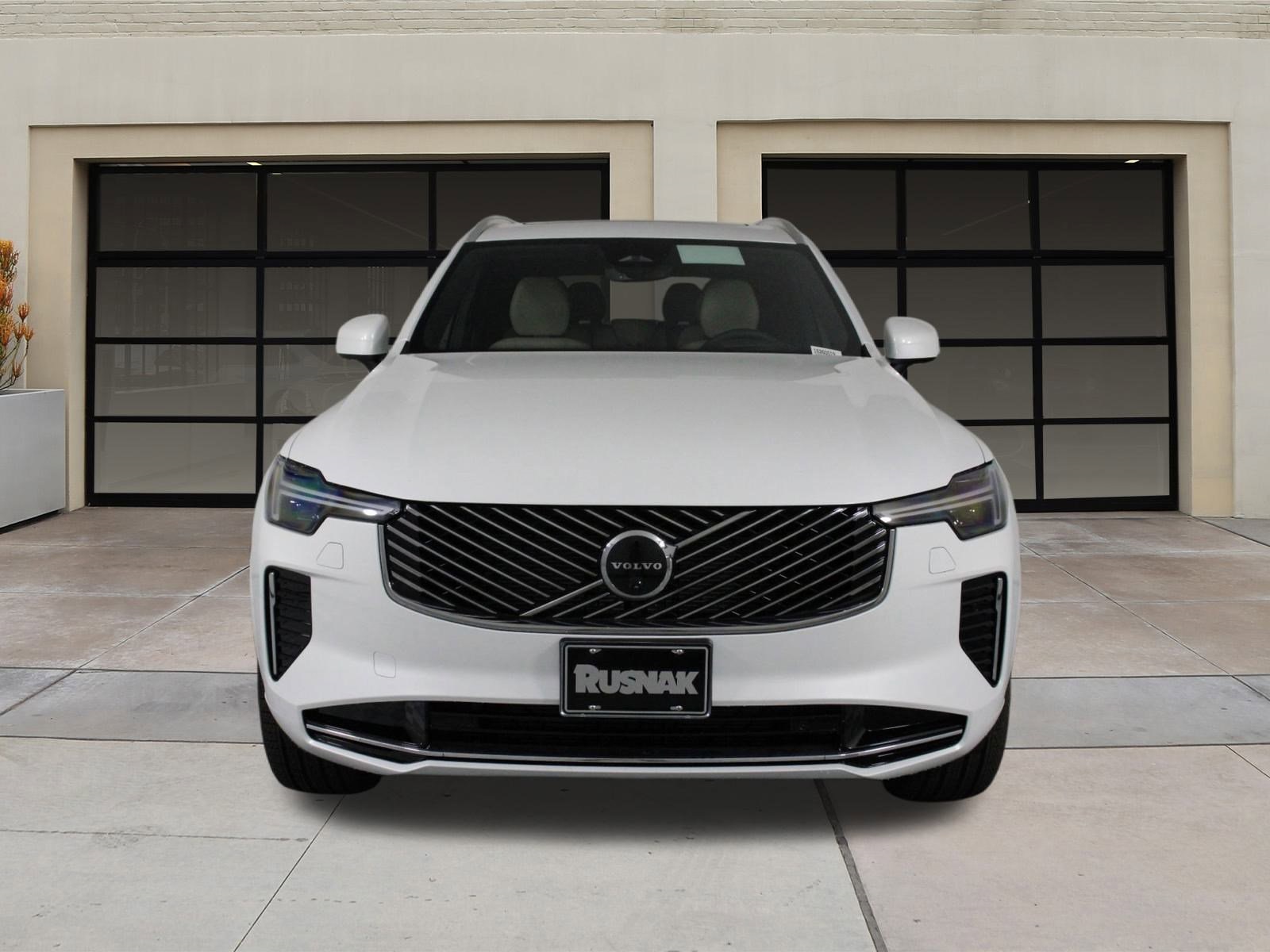 2026 Volvo XC90 photo 2