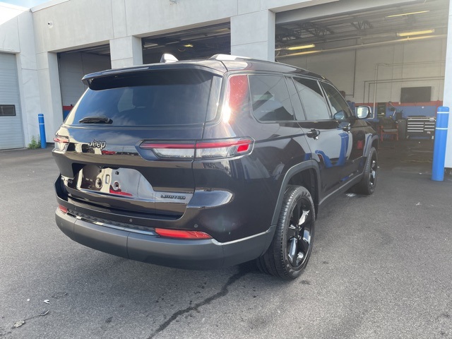 2023 Jeep Grand Cherokee Limited photo 5