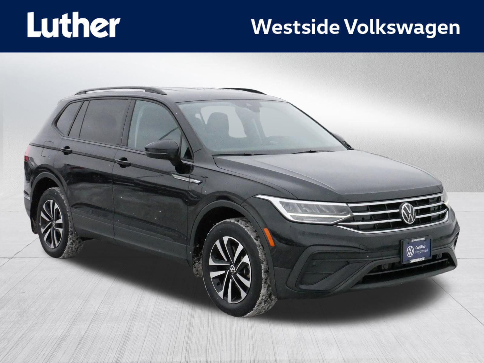 2022 Volkswagen Tiguan S's photo