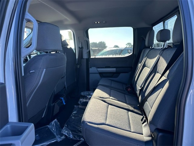 2026 Ford F-250 XL photo 4