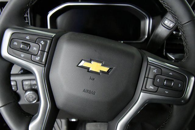 2026 Chevrolet Silverado 3500HD LT photo 2