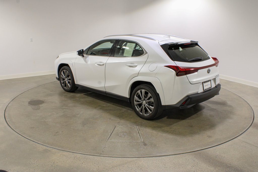 2023 Lexus UX 250h Premium photo 2