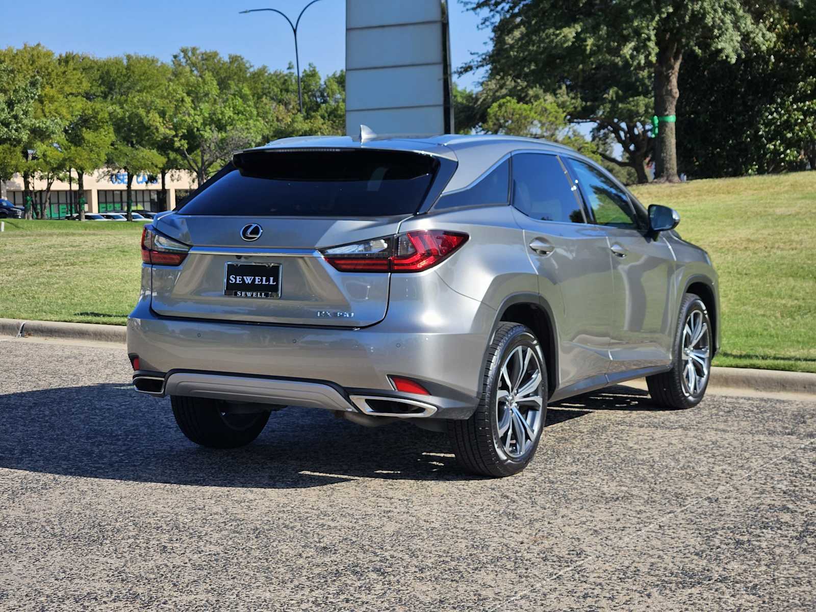 2022 Lexus RX 350 photo 3