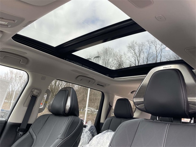 2025 Infiniti QX80 Sensory photo 13