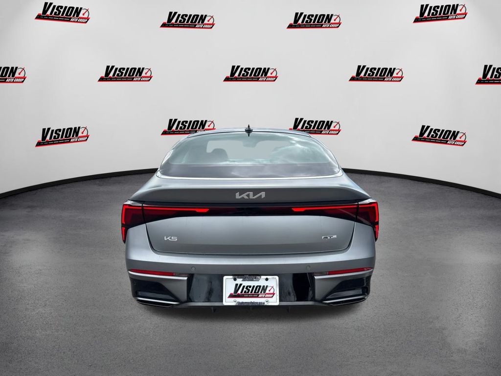 2025 Kia K5 GT-Line photo 4
