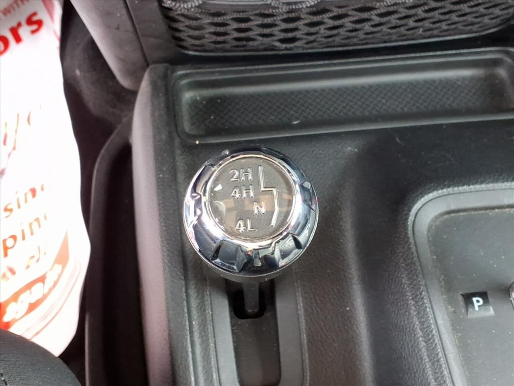 2016 JEEP WRANGLER - Image 8