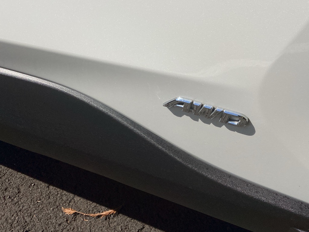 2023 Toyota RAV4 Hybrid Limited photo 7