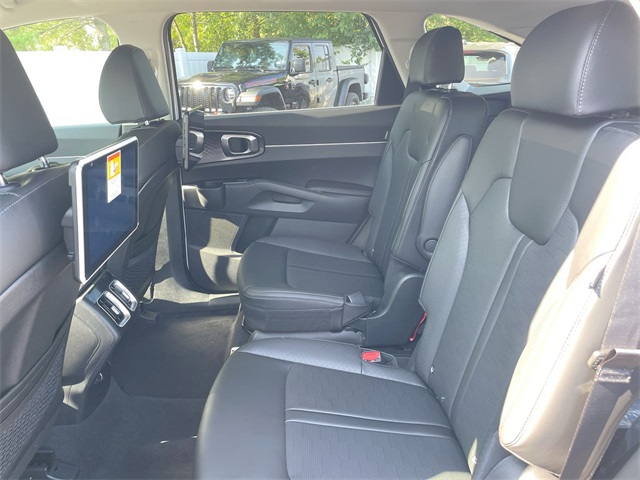 2025 Kia Sorento EX photo 38