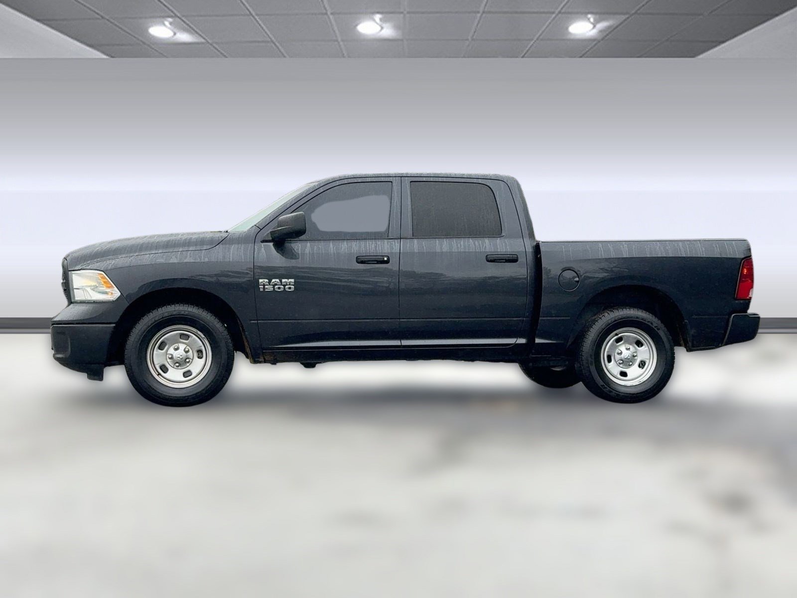 Used 2018 RAM Ram 1500 Pickup Tradesman with VIN 1C6RR6KG1JS166096 for sale in Bonham, TX