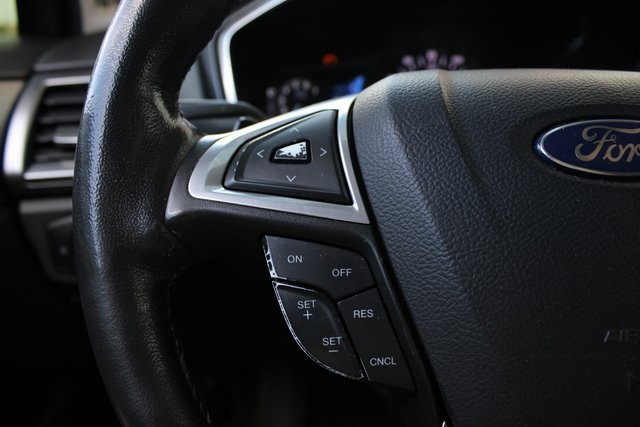 2013 Ford Fusion Titanium photo 11