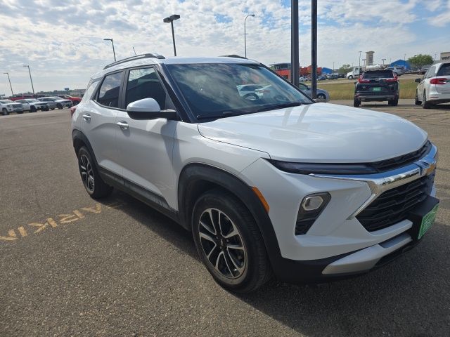 2024 Chevrolet Trailblazer LT photo 4
