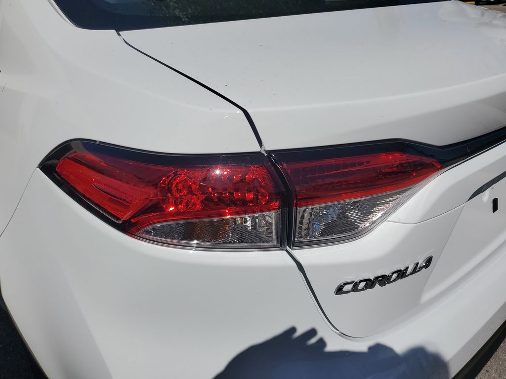 2026 Toyota Corolla LE photo 11