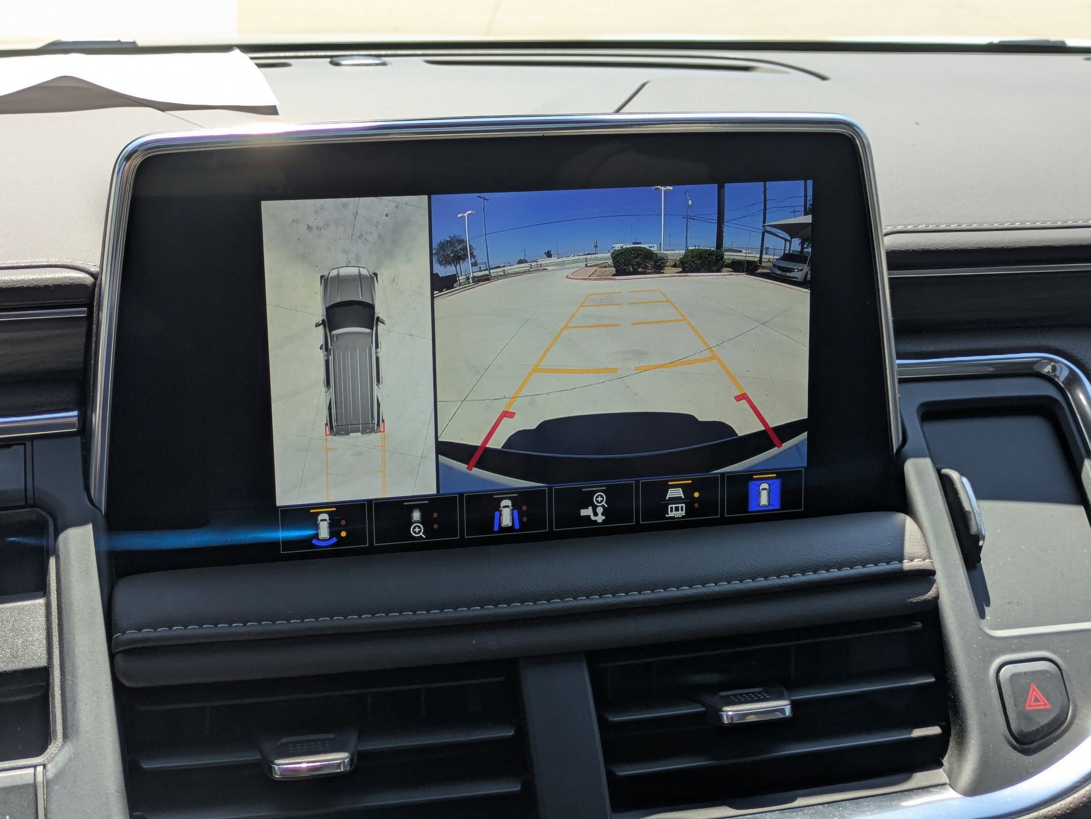 2024 Gmc Yukon SLT photo 18