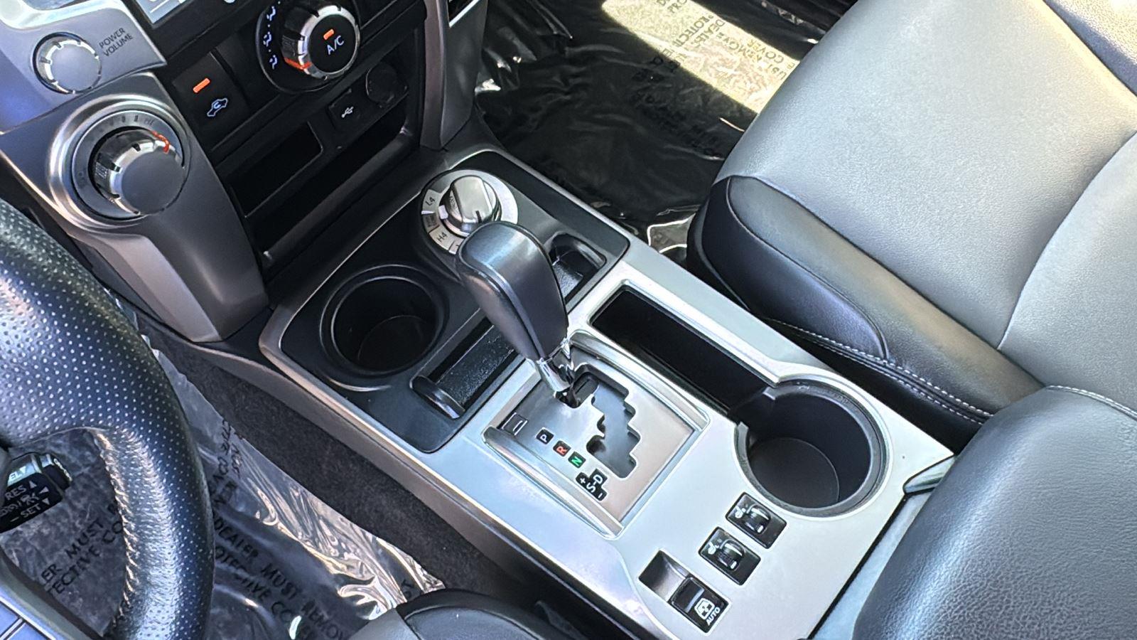 2023 Toyota 4Runner SR5 Premium photo 22