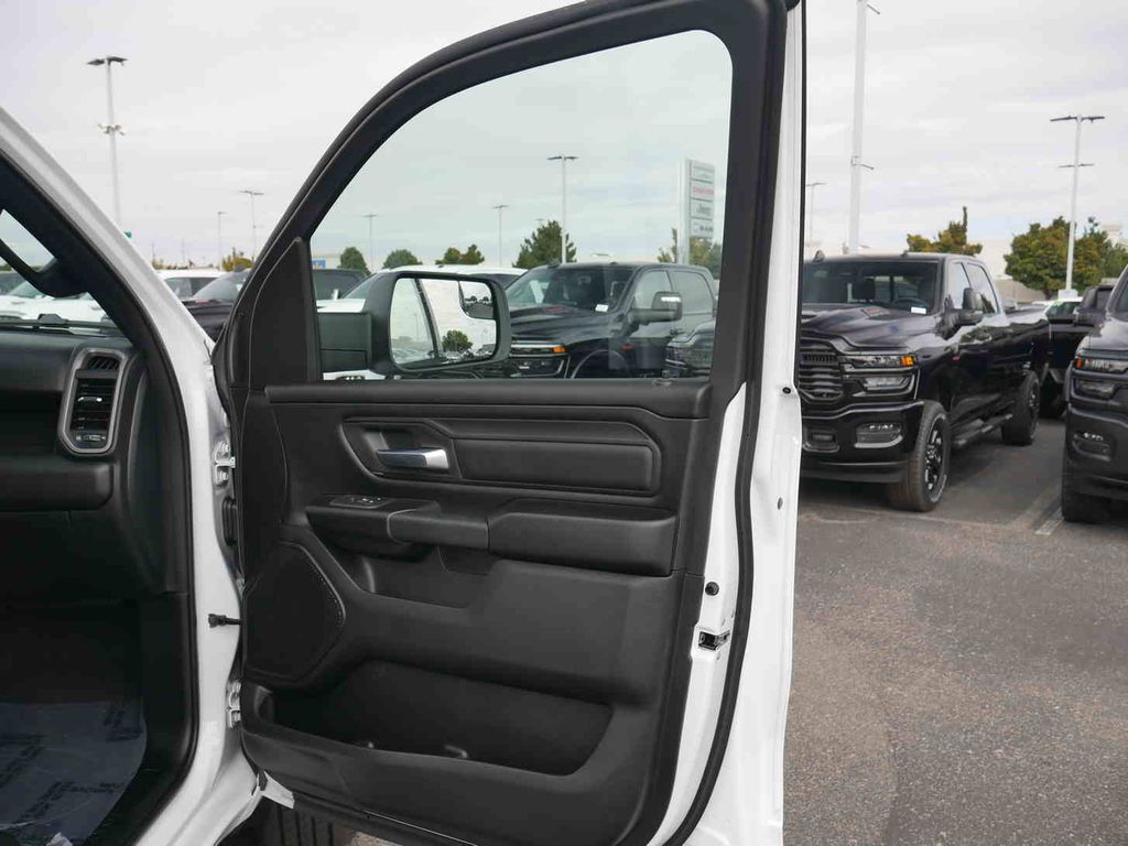 2026 Ram 1500 Tradesman photo 22