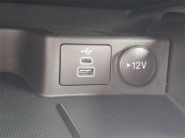 2025 Ford Escape ST-Line photo 14