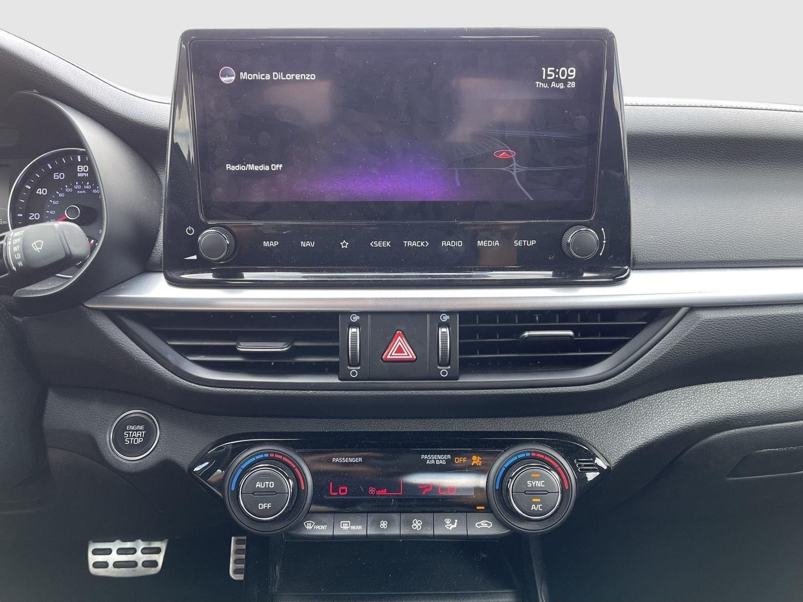 2022 Kia Forte GT-Line photo 8