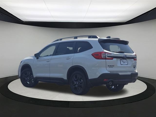 2025 Subaru Ascent Onyx Edition Touring photo 2
