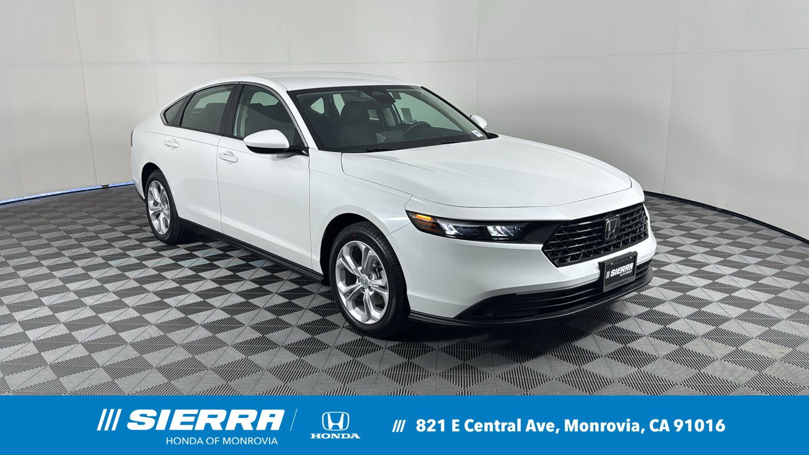 2025 Honda Accord LX's photo