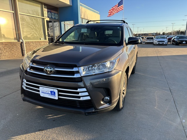 2019 Toyota Highlander XLE's photo