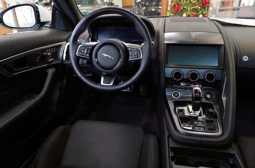 2024 JAGUAR F-TYPE - Image 12
