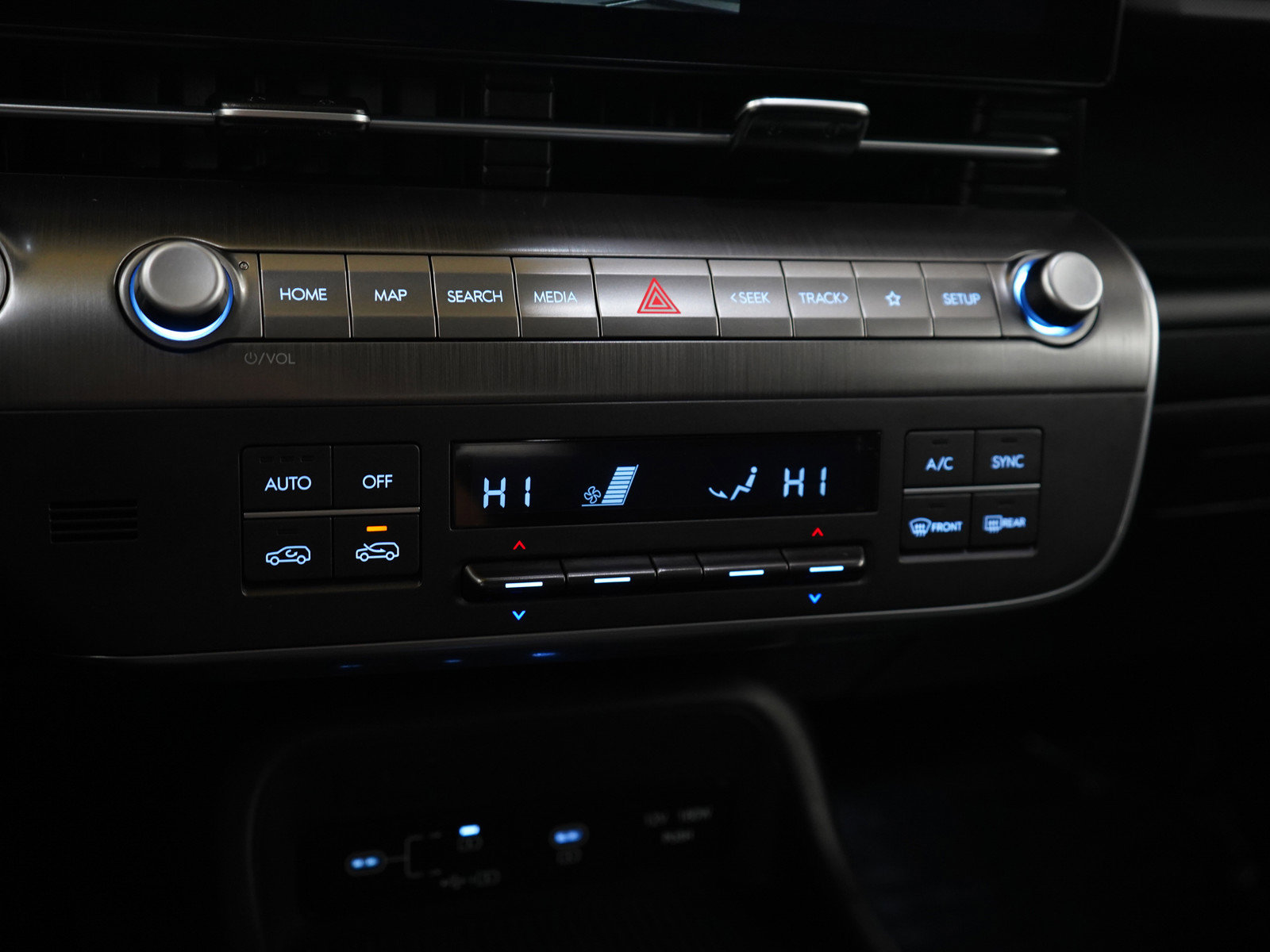 2025 Hyundai Kona SEL photo 21