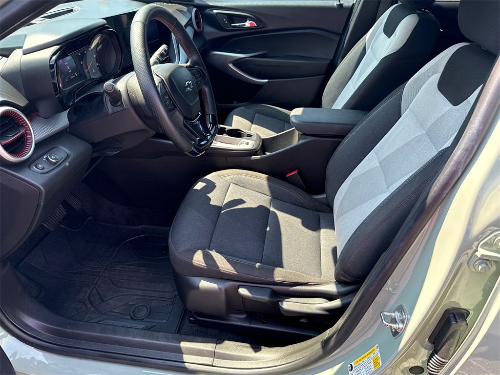 2024 Chevrolet Trax photo 9