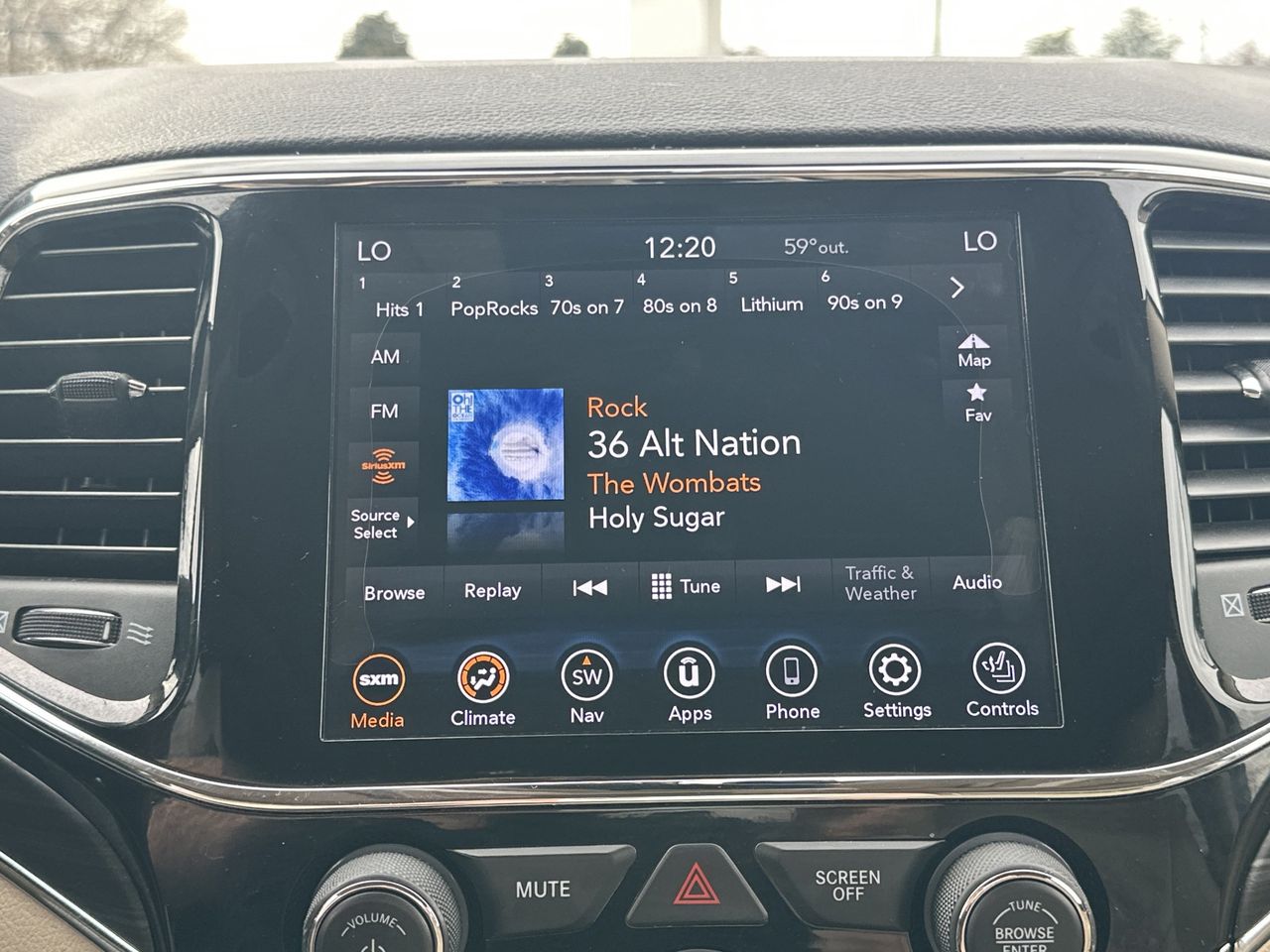 2019 Jeep Grand Cherokee Limited photo 4