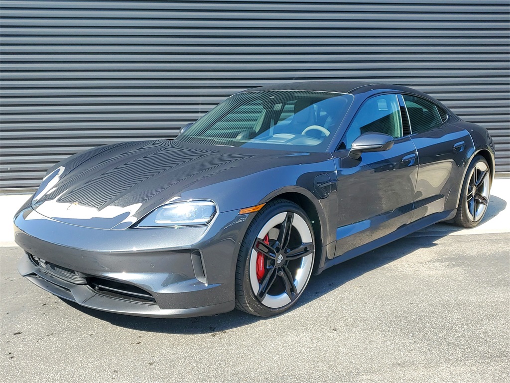 2025 Porsche Taycan S's photo