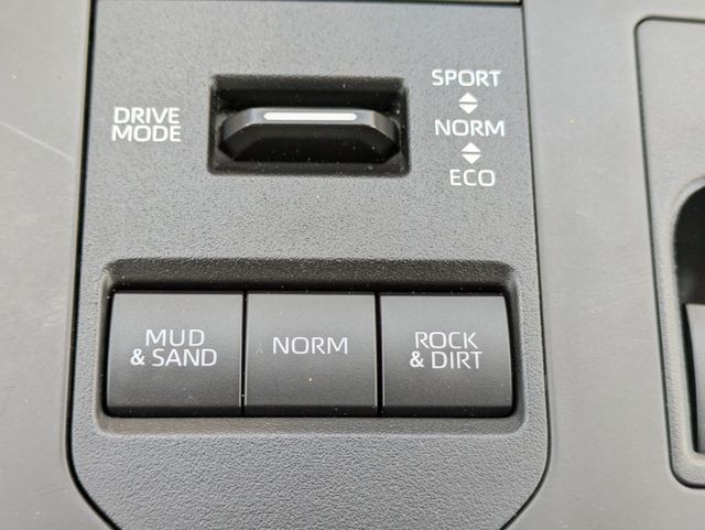 2023 Toyota Highlander XLE photo 20