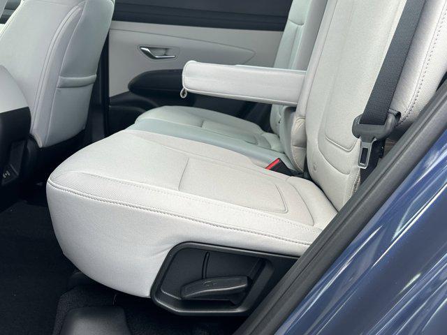 2025 Hyundai Tucson SE photo 15