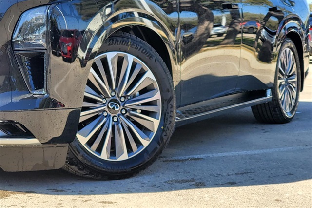 2025 Infiniti QX80 Sensory photo 2