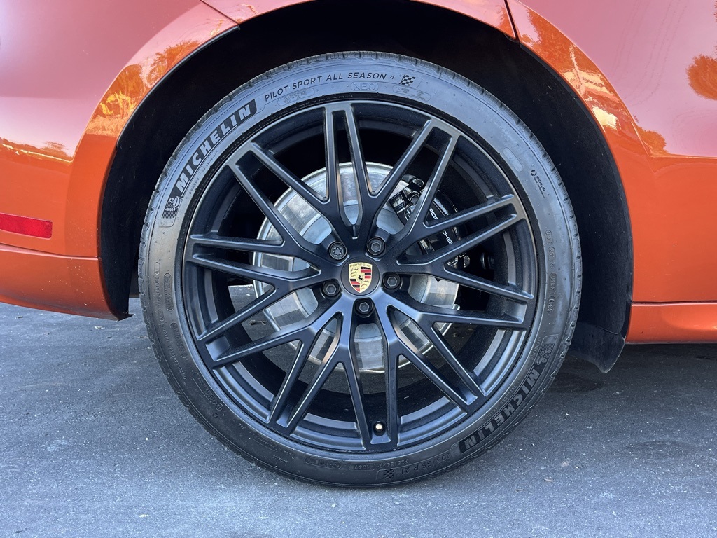 2024 Porsche Macan GTS photo 9