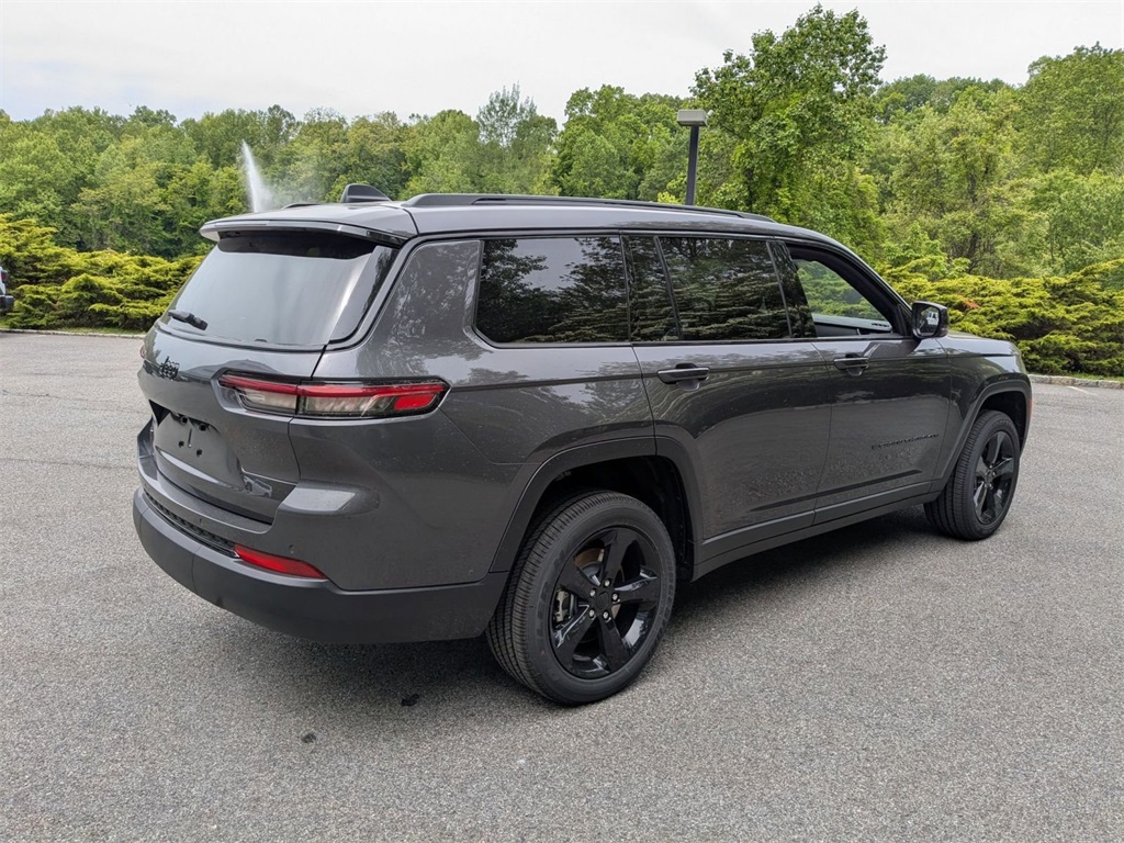 2025 Jeep Grand Cherokee Altitude X photo 3