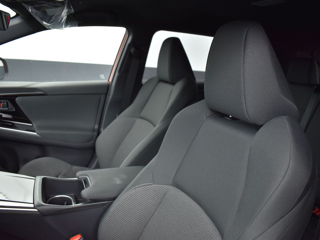 2025 Subaru Solterra Premium photo 11
