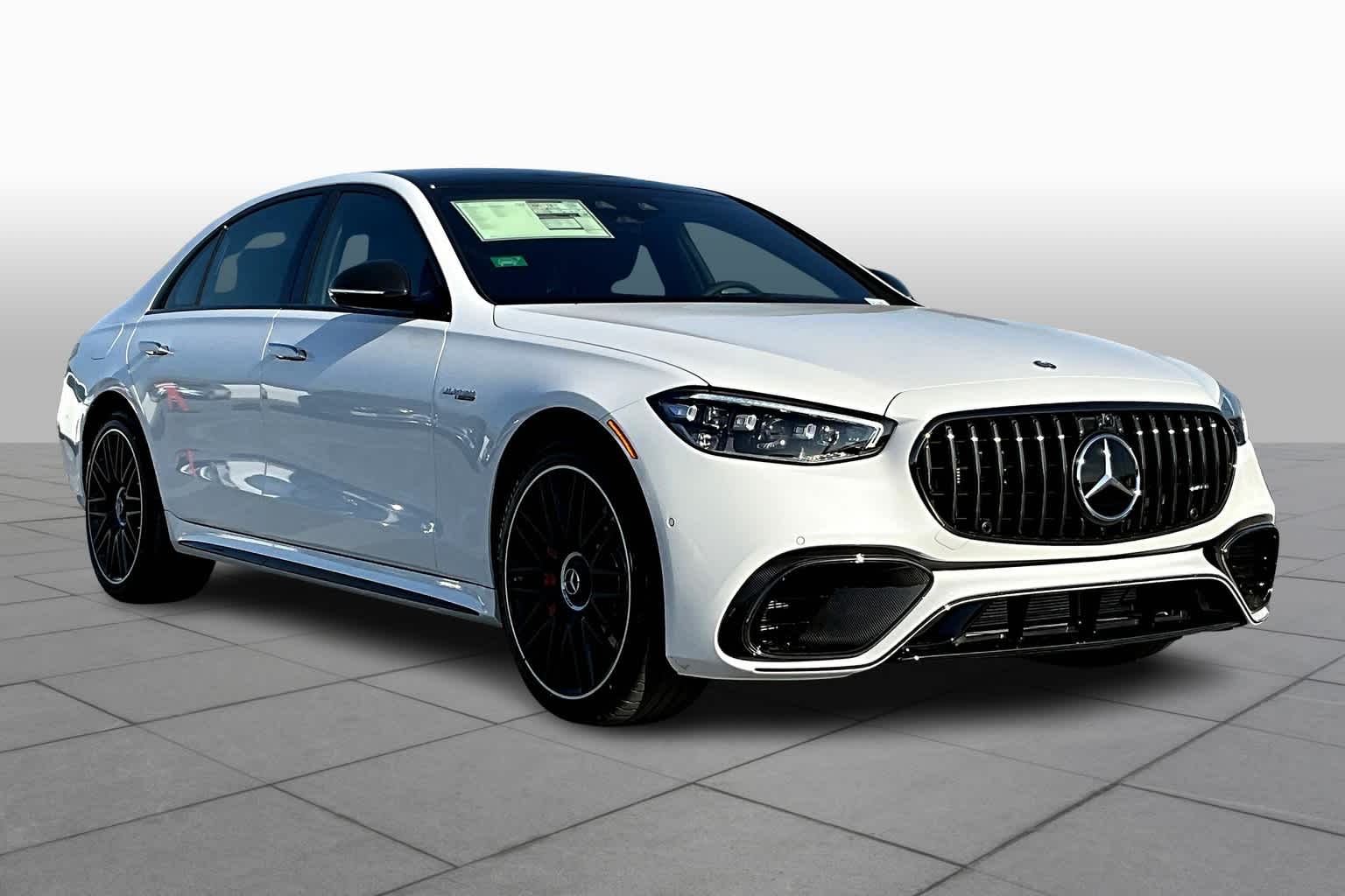 2025 Mercedes Benz S AMG 63 4MATIC photo 3