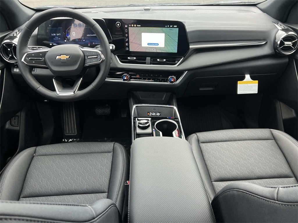 2026 Chevrolet Equinox LT photo 3