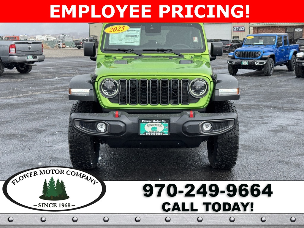 2025 Jeep Wrangler Rubicon photo 2