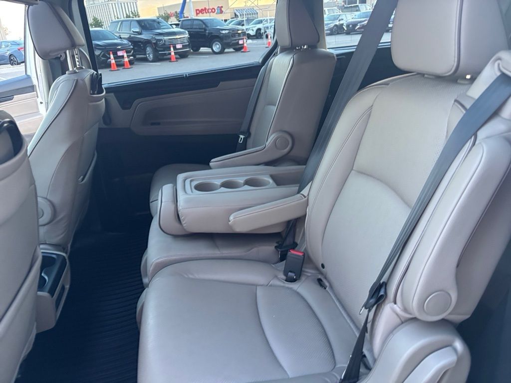 2024 Honda Odyssey Elite photo 16