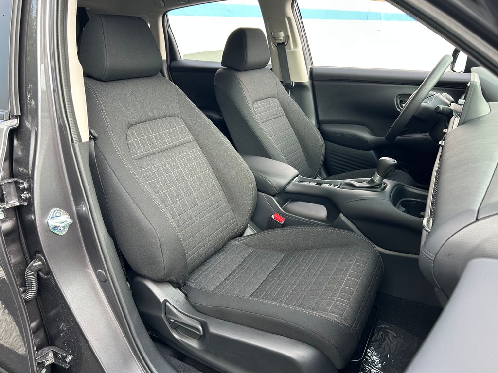 2026 Honda HR-V LX photo 23
