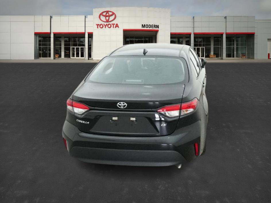 2026 Toyota Corolla LE photo 18
